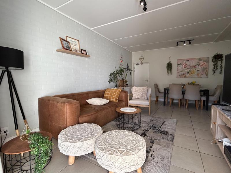 To Let 3 Bedroom Property for Rent in Sandown Western Cape